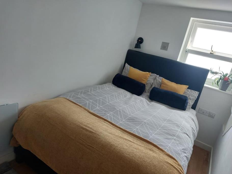 1 Bedroom Modern Duplex Southampton Exterior photo